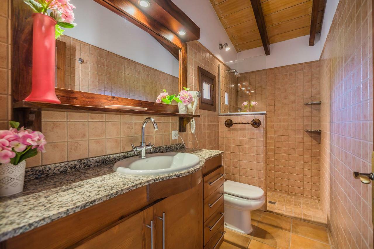 Cas Bujarro By Sunvillas Mallorca Villa *